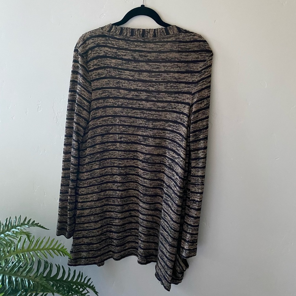 3/$15 Cardigan - Picture 2 of 2